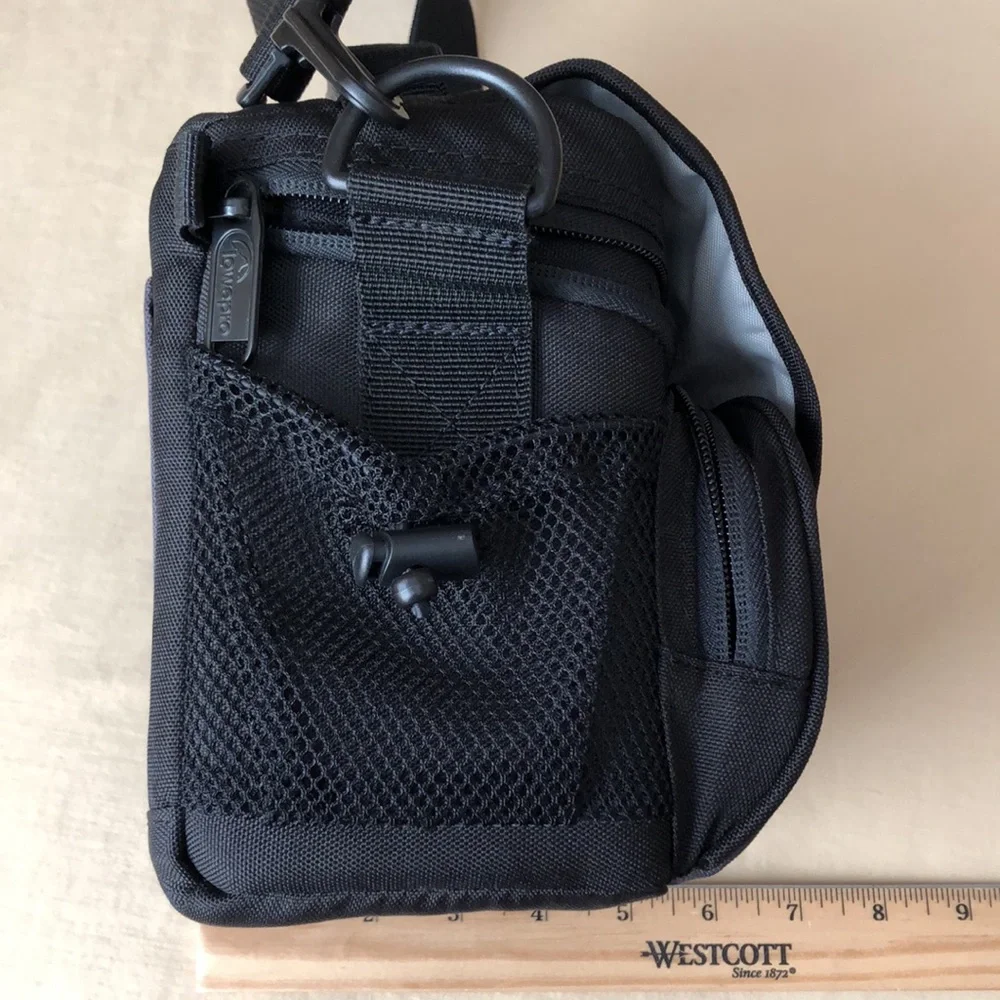 Lowepro Camera Bag EX120 Black Gray lots of Pockets Adjustable Strap Crossbody